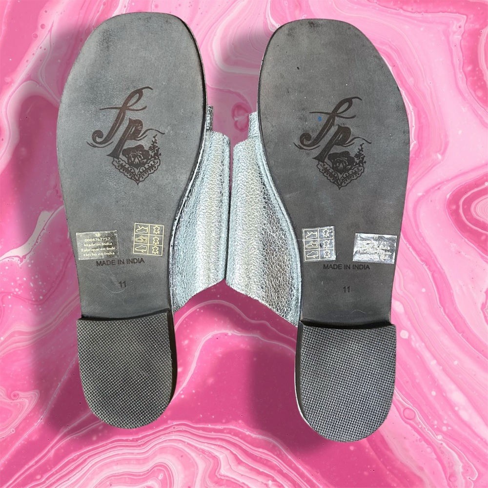 Free People Metallic Silver Sandals - Picture 2 of 2